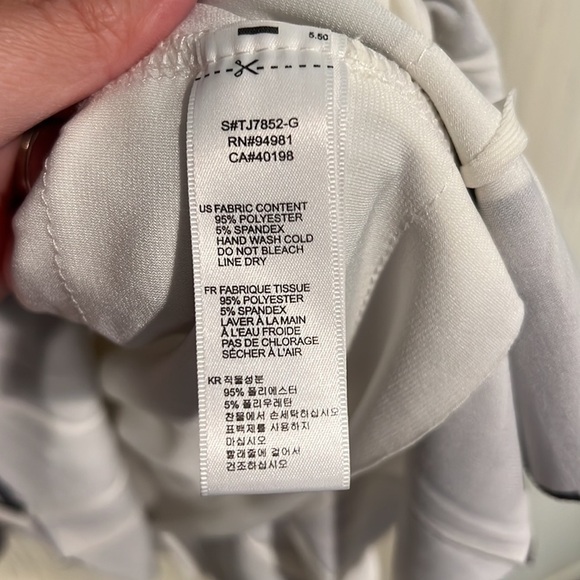 XXI Ruffled Tier Top, Size M - Picture 6 of 10